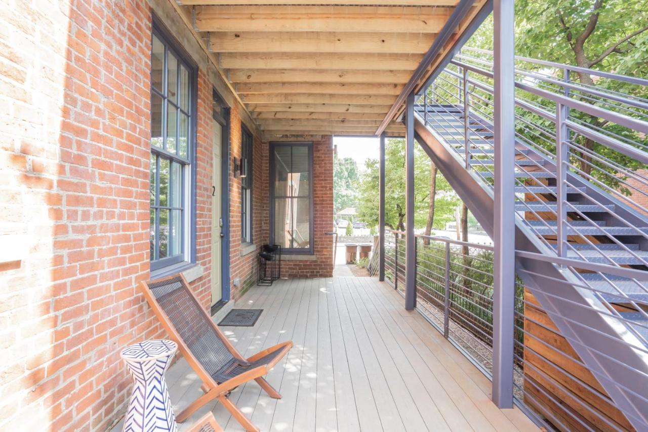 Апартаменты Boho Loft, Clean, Safe, And Perfect For Any Luxury Traveler! Ковингтон Экстерьер фото