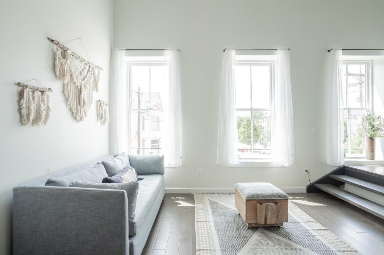 Апартаменты Boho Loft, Clean, Safe, And Perfect For Any Luxury Traveler! Ковингтон Экстерьер фото